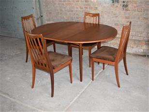 G Plan Fresco Extending Dining Table and 4 Chairs