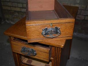 Art Nouveau Oak Bedside Cabinets ZX2339