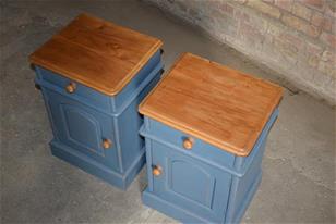 Vintage Painted Bedside Cabinets ZX2340