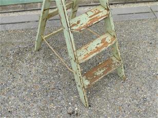 Vintage Wooden Step Ladders ZX2341