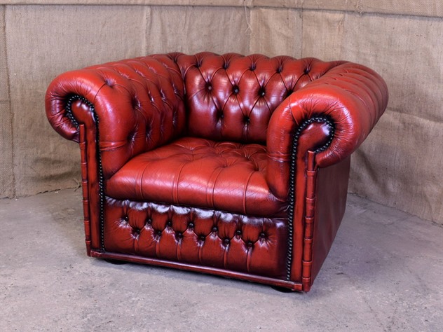 Leather Chesterfield Club Chair